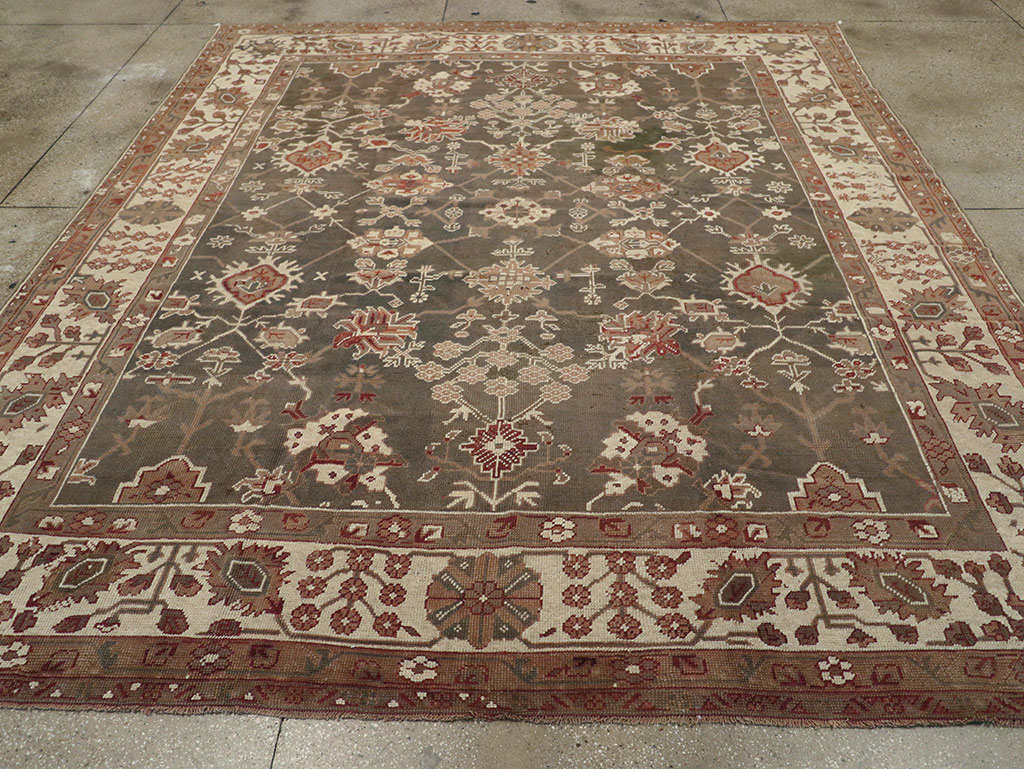 Antique Turkish Oushak Carpet, No.24821 - Galerie Shabab