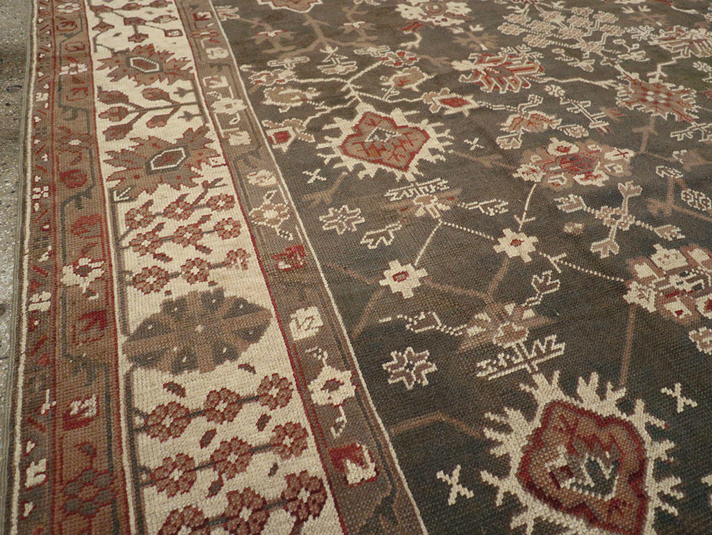 Antique Turkish Oushak Carpet, No.24821 - Galerie Shabab