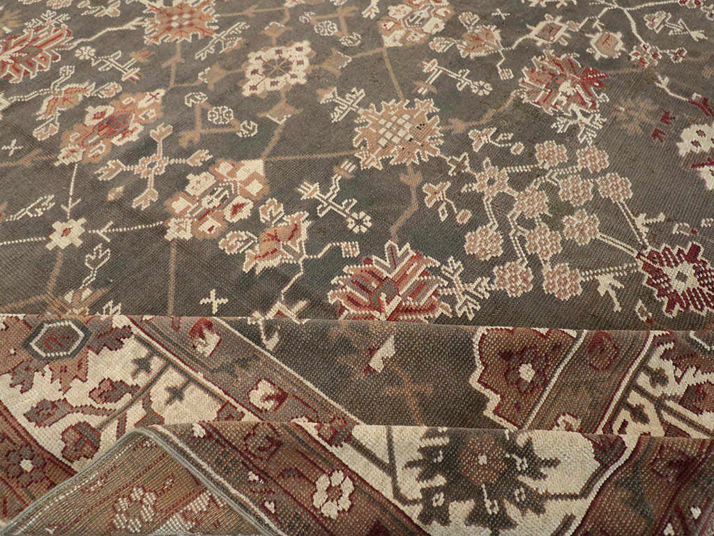 Antique Turkish Oushak Carpet, No.24821 - Galerie Shabab