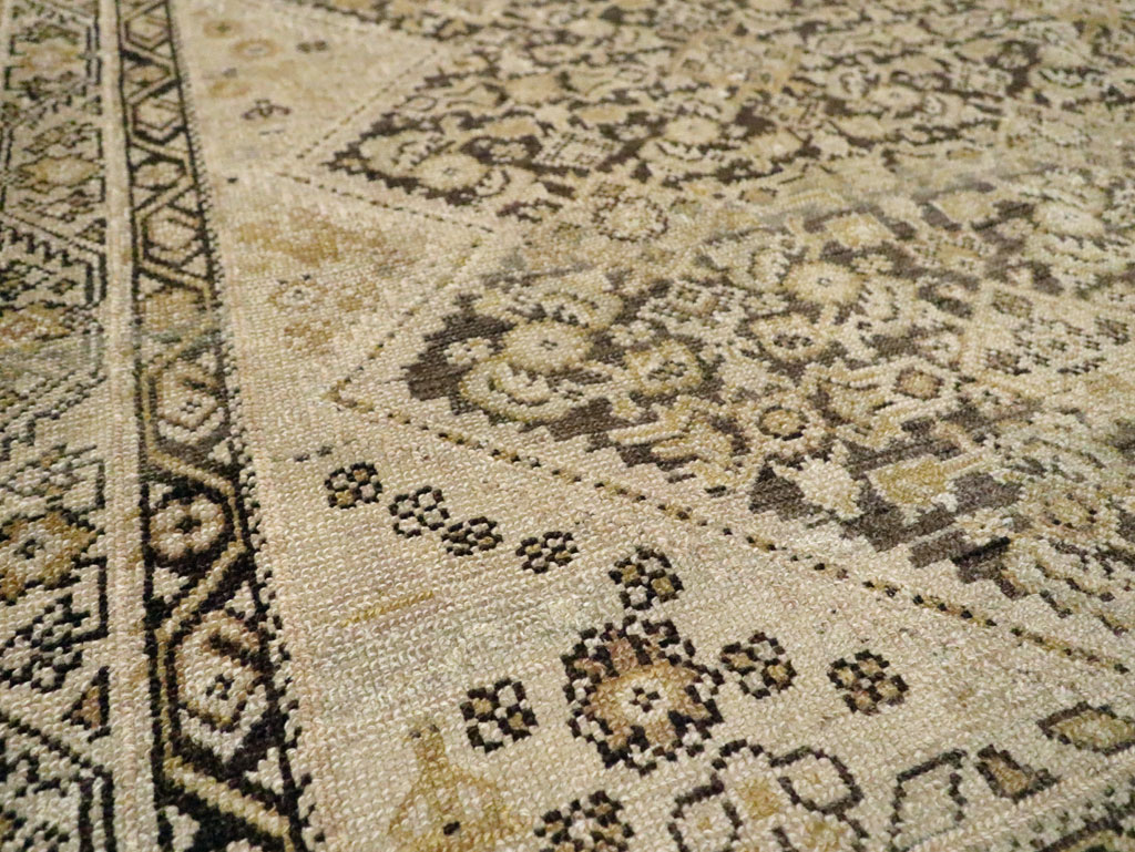 Antique Persian Malayer Gallery Rug, No.24832 - Galerie Shabab