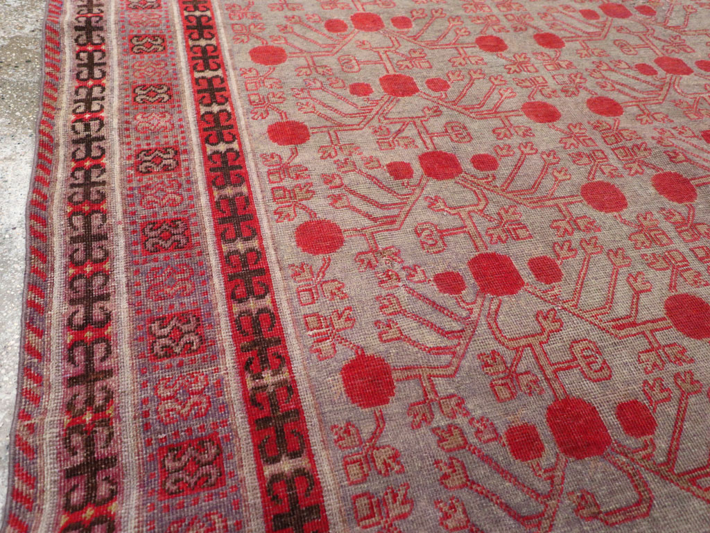 Antique East Turkestan Khotan Gallery Carpet, No.24842 - Galerie Shabab