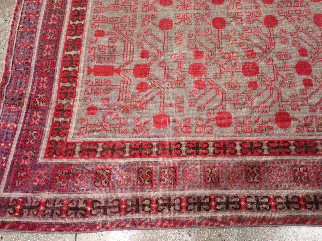 Antique East Turkestan Khotan Gallery Carpet, No.24842 - Galerie Shabab