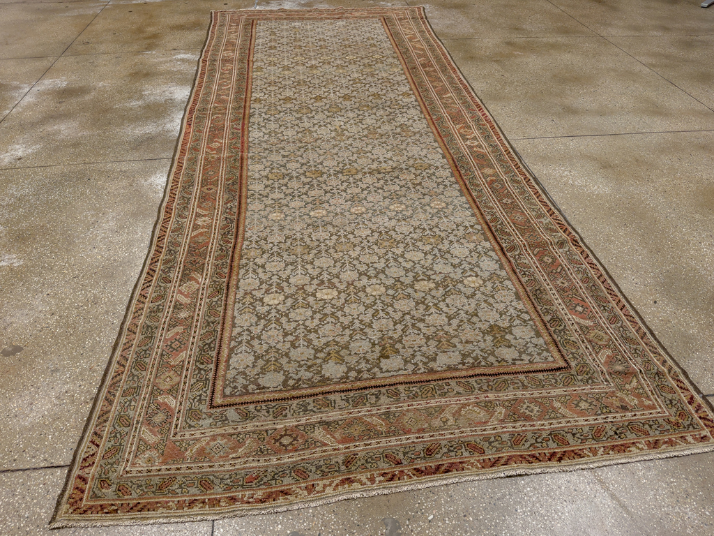 Antique Persian Malayer Gallery Carpet, No.24851 - Galerie Shabab