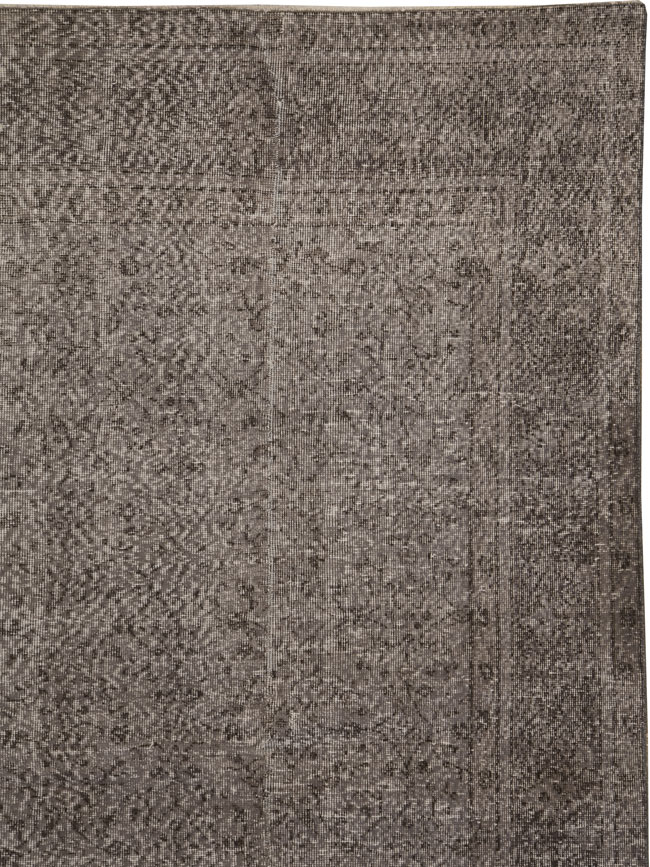 Vintage Distressed Sivas Carpet, No.24862 - Galerie Shabab