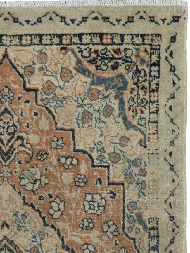 Antique Persian Tabriz Hagi Jalili Throw Rug, No.24874 - Galerie Shabab