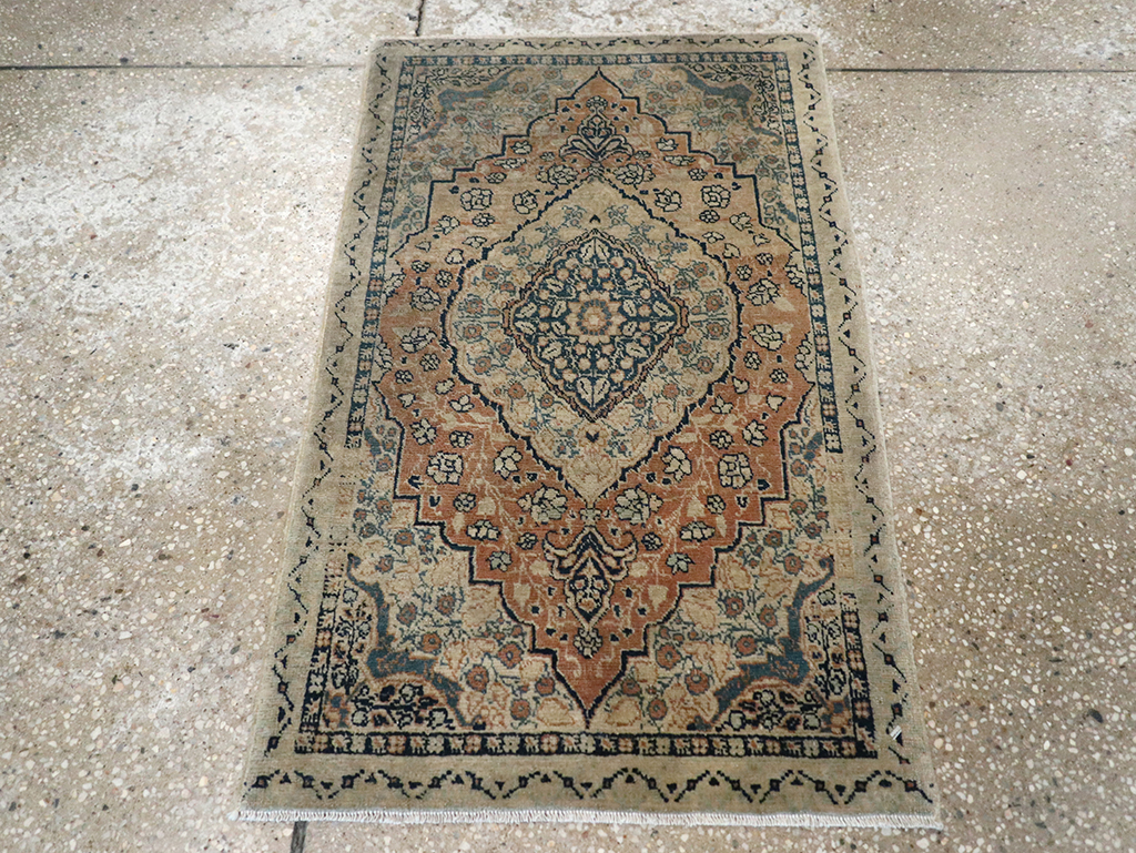Antique Persian Tabriz Hagi Jalili Throw Rug, No.24874 - Galerie Shabab
