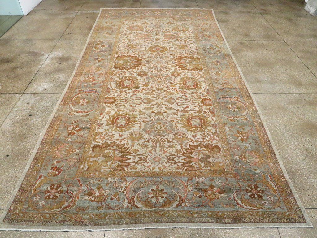 Antique Persian Sultanabad Carpet, No.24879 - Galerie Shabab