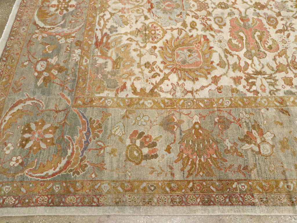 Antique Persian Sultanabad Carpet, No.24879 - Galerie Shabab