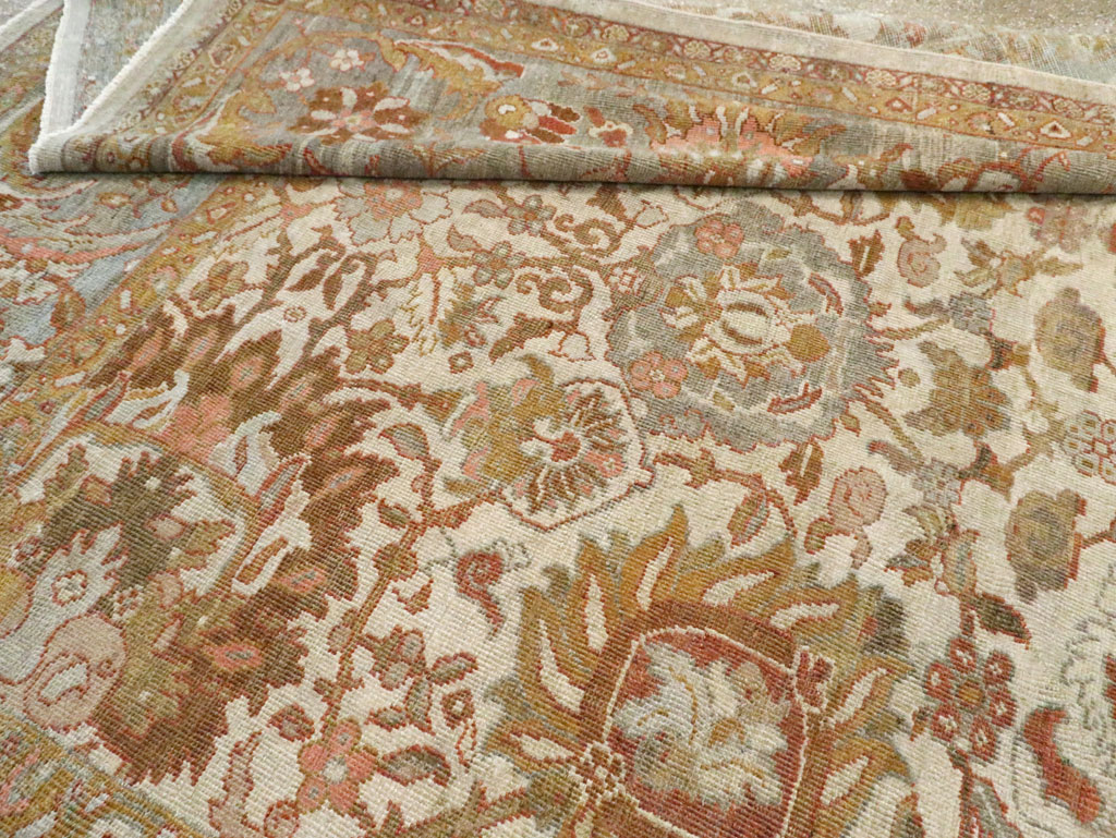 Antique Persian Sultanabad Carpet, No.24879 - Galerie Shabab