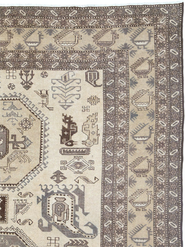 Vintage Persian Veece Carpet, No.24880 - Galerie Shabab