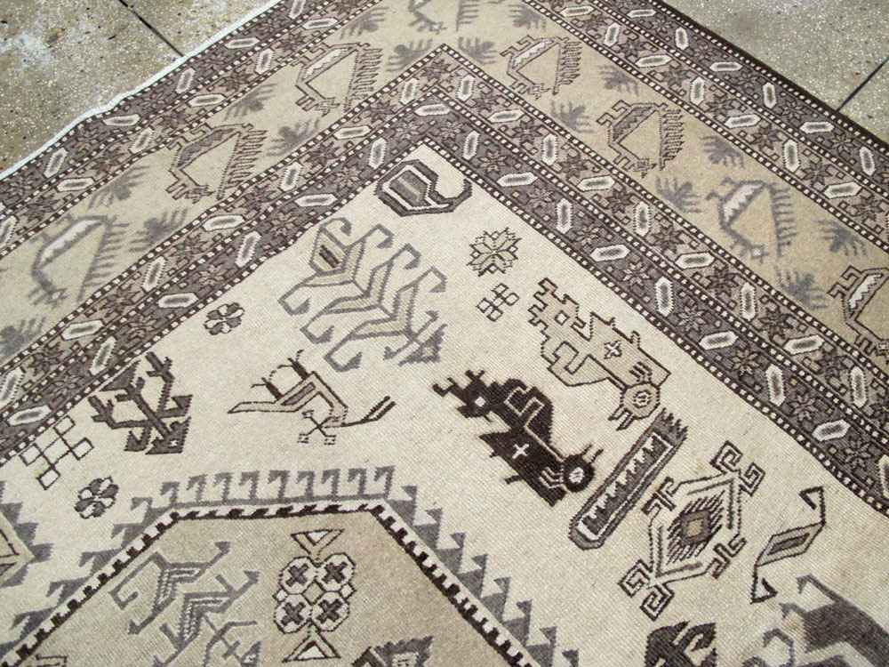 Vintage Persian Veece Carpet, No.24880 - Galerie Shabab