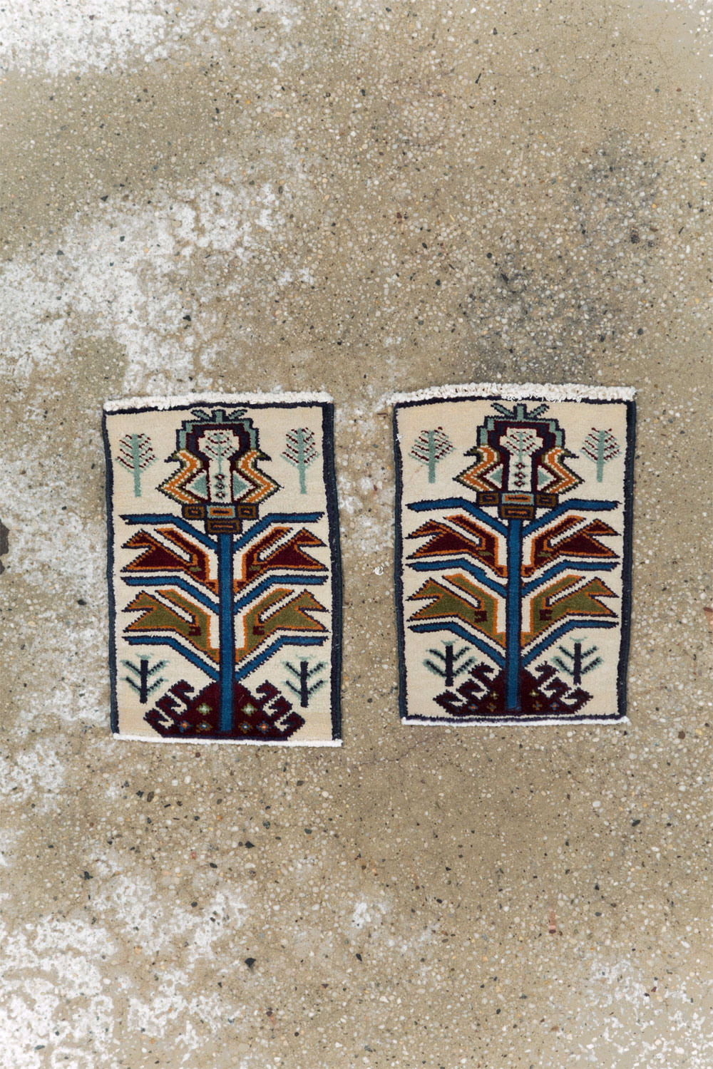 Vintage Persian Baluch Pictorial Rug (Pair: 1 of 2), No.24895 - Galerie Shabab