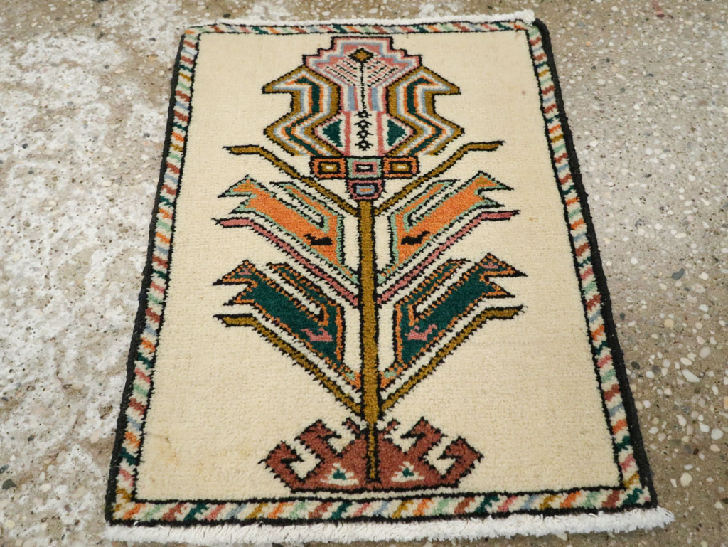 Vintage Persian Baluch Pictorial Rug, No.24898 - Galerie Shabab