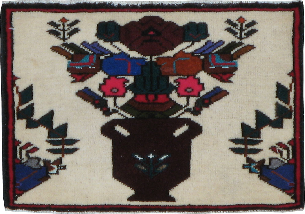 Vintage Persian Baluch Pictorial Rug, No.24909 - Galerie Shabab