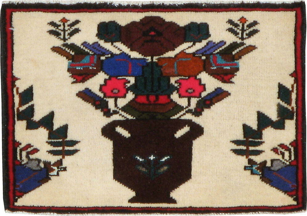 Vintage Persian Baluch Pictorial Rug, No.24909 - Galerie Shabab