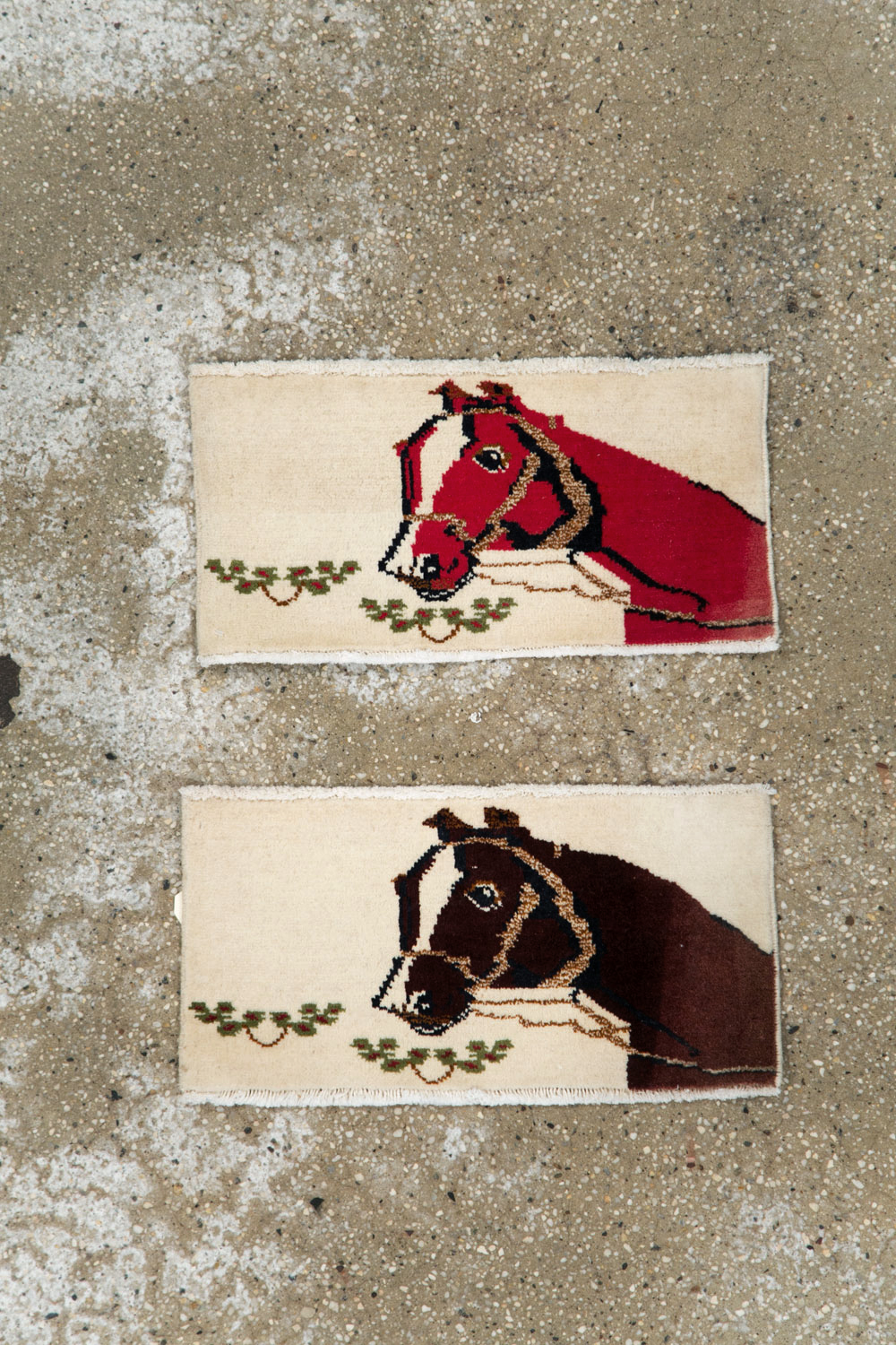 Vintage Persian Baluch Pictorial Rug, No.24910 - Galerie Shabab