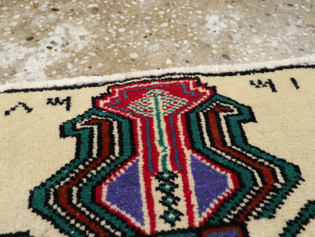 Vintage Persian Baluch Pictorial Rug, No.24930 - Galerie Shabab