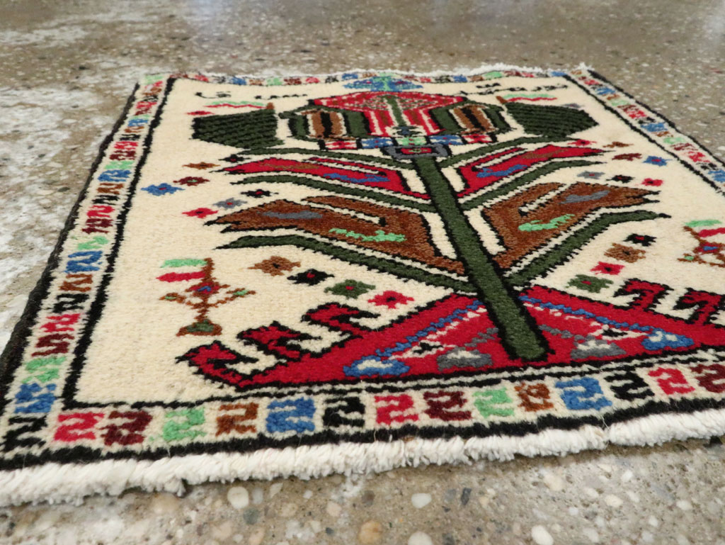 Vintage Persian Baluch Pictorial Rug, No.24934 - Galerie Shabab