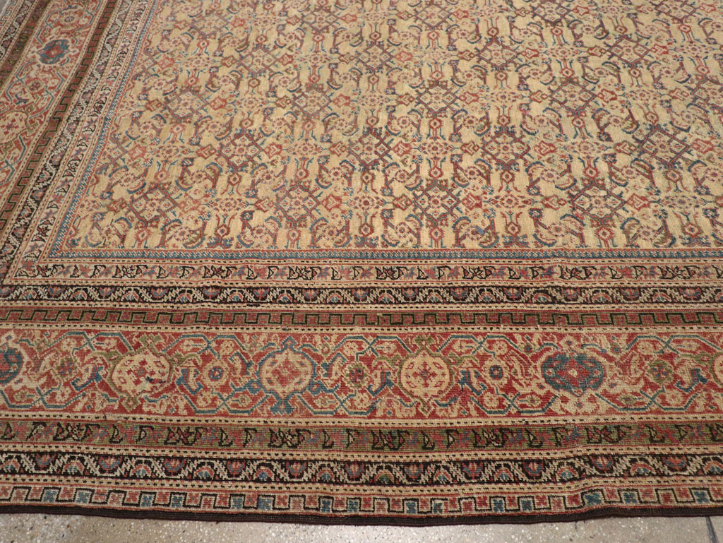 Antique Persian Mahal Oversize Carpet, No.24942 - Galerie Shabab