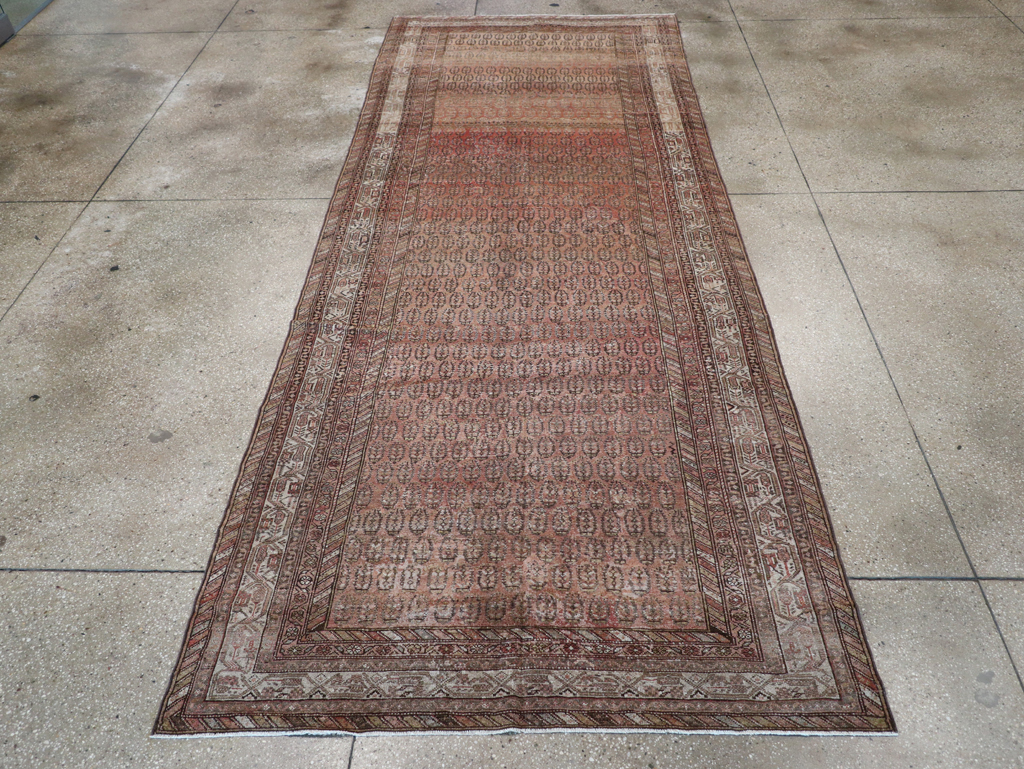 Antique Persian Malayer Gallery Carpet, No.24958 - Galerie Shabab
