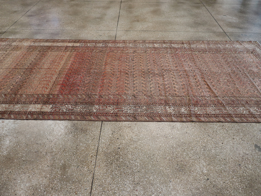 Antique Persian Malayer Gallery Carpet, No.24958 - Galerie Shabab