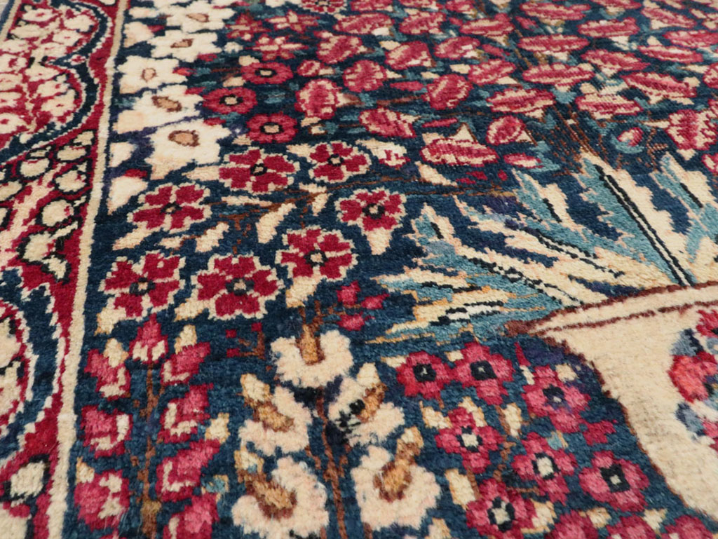Antique Persian Lavar Kerman Rug, No.24995 - Galerie Shabab