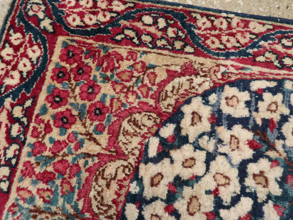 Antique Persian Lavar Kerman Rug, No.24995 - Galerie Shabab