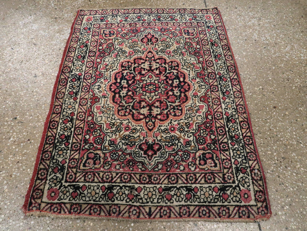 Antique Persian Lavar Kerman Rug, No.25003 - Galerie Shabab