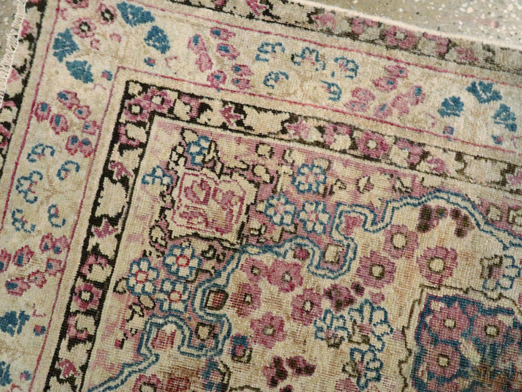 Antique Persian Lavar Kerman Rug, No.25007 - Galerie Shabab