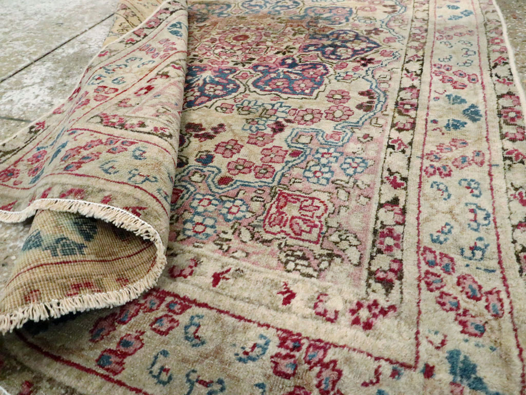 Antique Persian Lavar Kerman Rug, No.25007 - Galerie Shabab