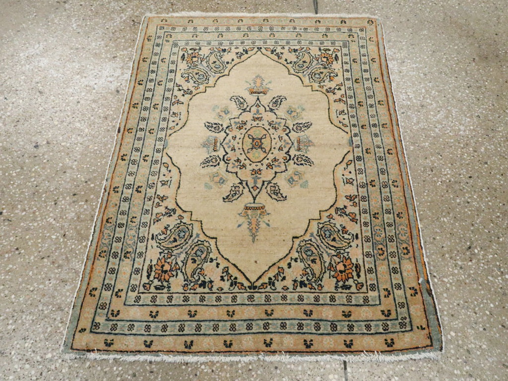 Antique Persian Tabriz Hagi Jalili Rug, No.25041 - Galerie Shabab