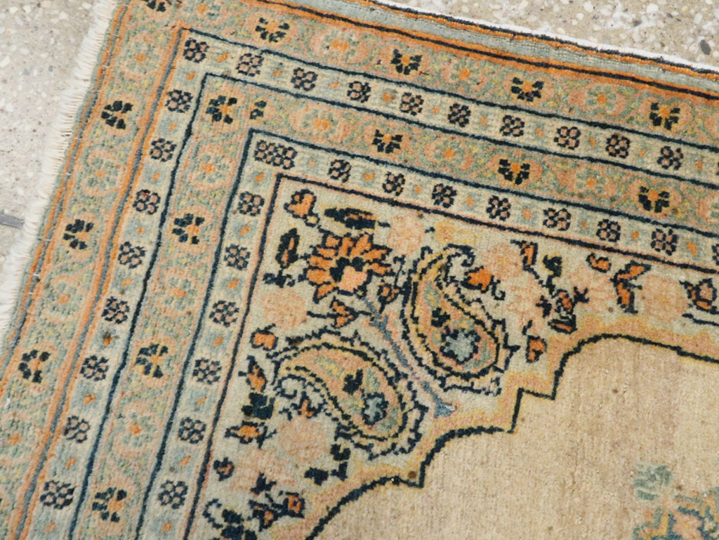 Antique Persian Tabriz Hagi Jalili Rug, No.25041 - Galerie Shabab