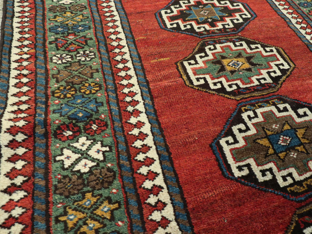 Antique Persian Kurdish Runner, No.25053 - Galerie Shabab