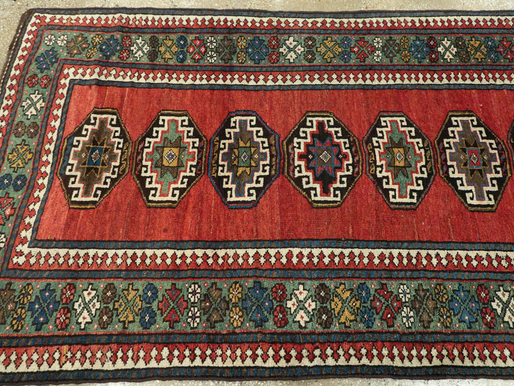 Antique Persian Kurdish Runner, No.25053 - Galerie Shabab