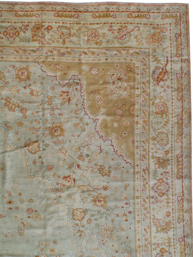 Antiuqe Turkish Oushak Carpet, No.25055 - Galerie Shabab