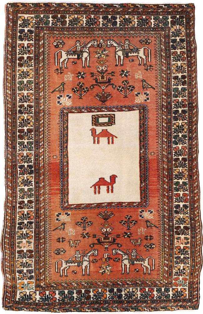 Vintage Persian Shiraz Pictorial Rug, No.25087 - Galerie Shabab