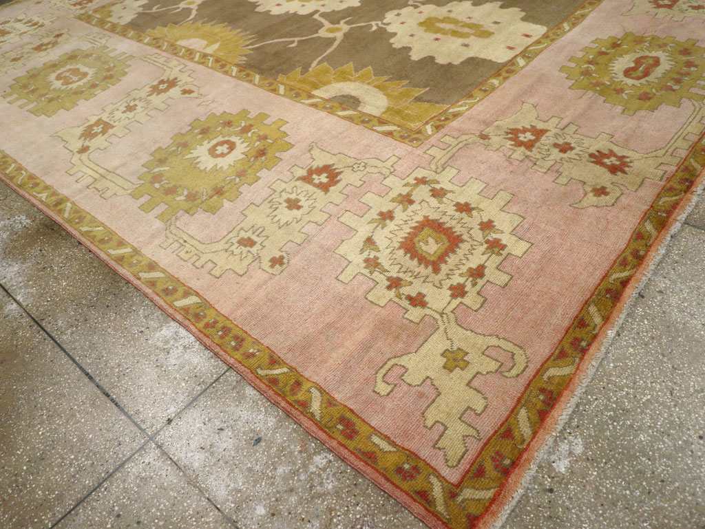 Antique Turkish Oushak Square Carpet, No.25094 - Galerie Shabab