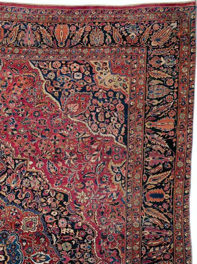 Antique Persian Sarouk Carpet, No.25095 - Galerie Shabab