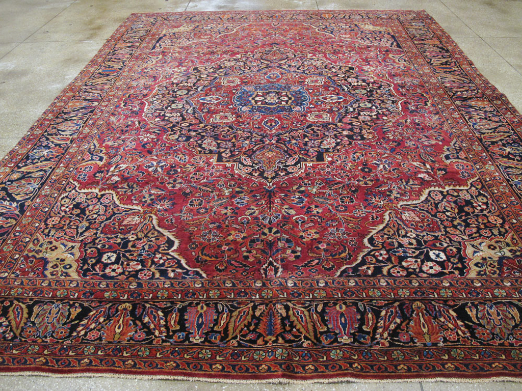 Antique Persian Sarouk Carpet, No.25095 - Galerie Shabab