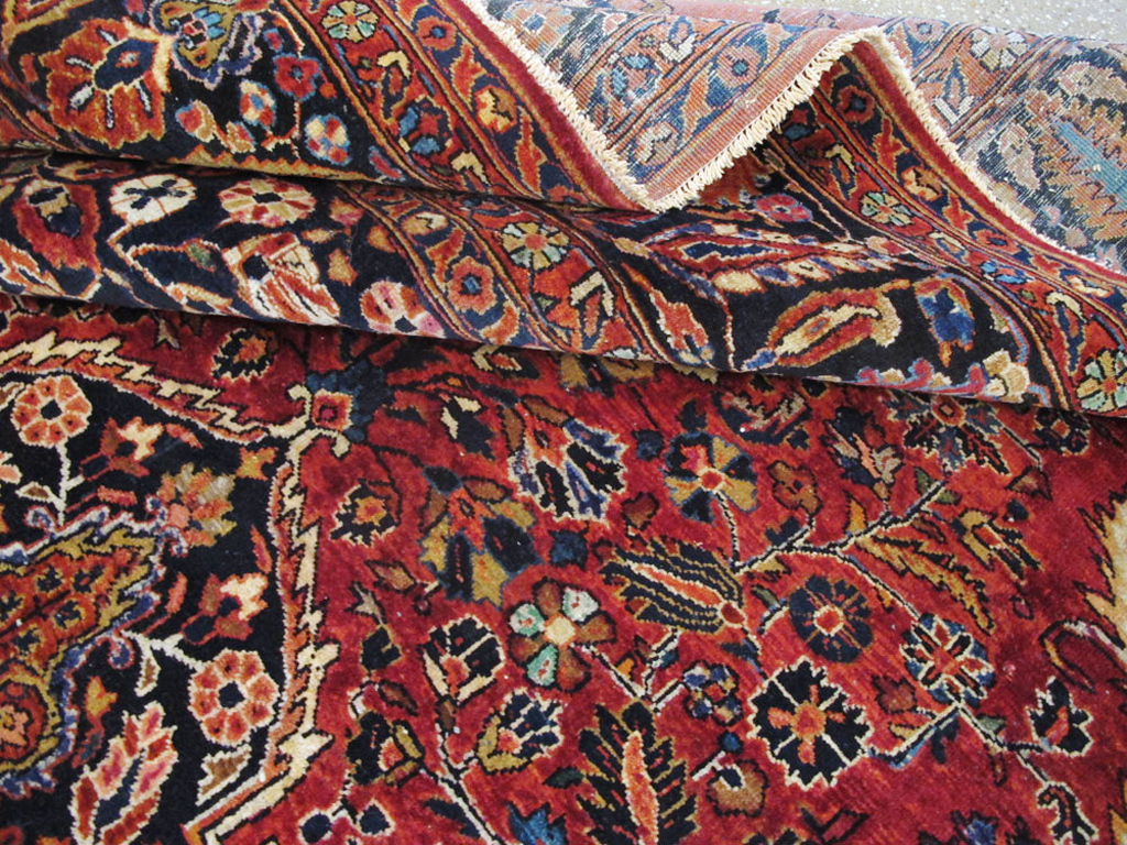 Antique Persian Sarouk Carpet, No.25095 - Galerie Shabab
