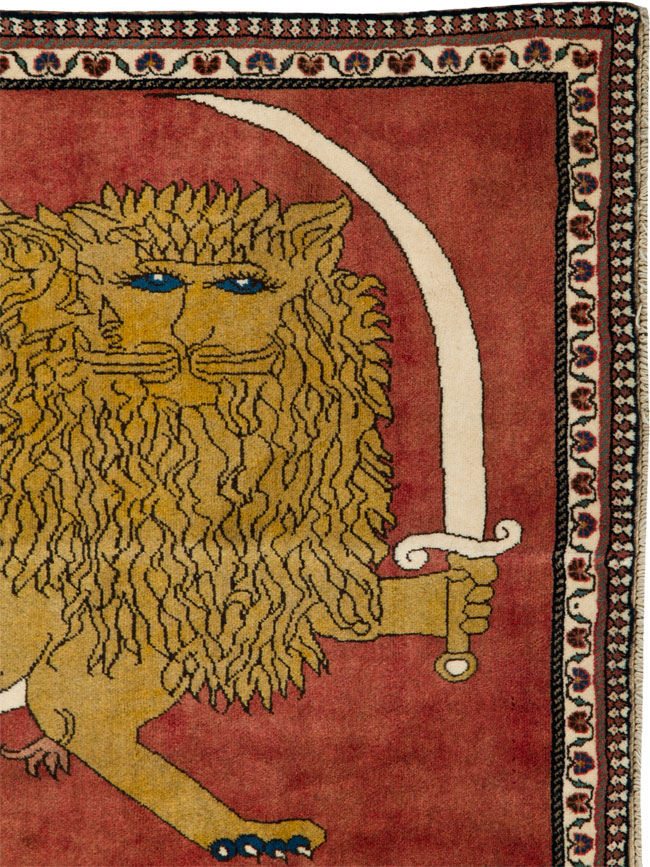 Vintage Persian Shiraz Pictorial Rug, No.25107 - Galerie Shabab