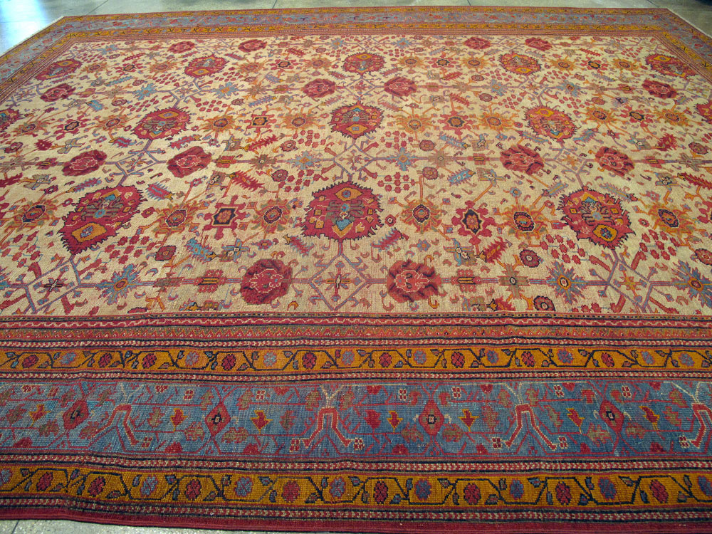 Antique Turkish Oushak Carpet, No.25110 - Galerie Shabab