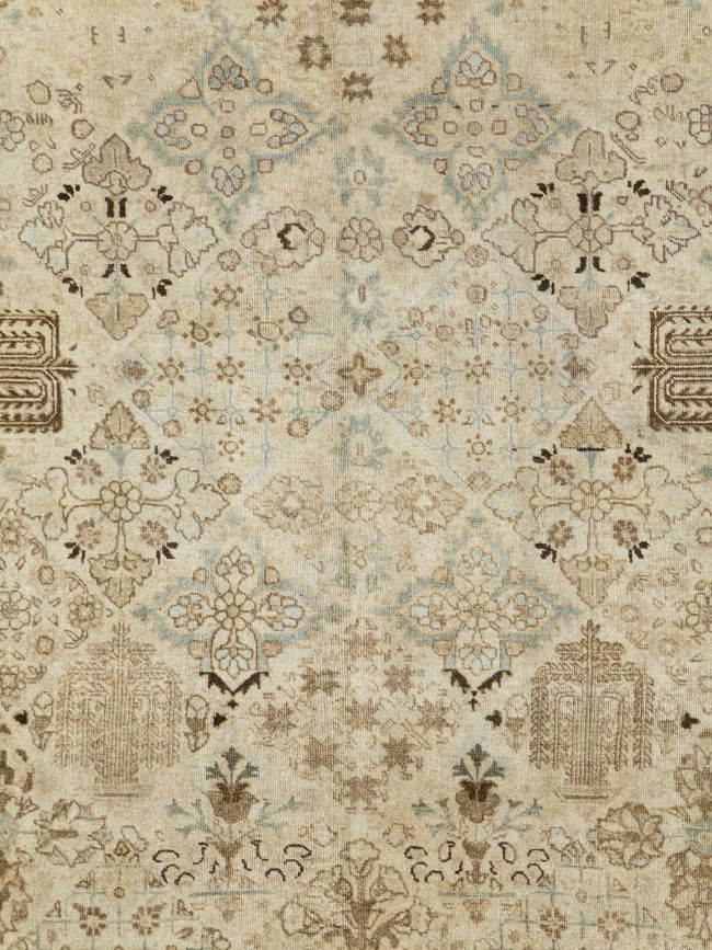 Antique Persian Tabriz Carpet, No.25112 - Galerie Shabab