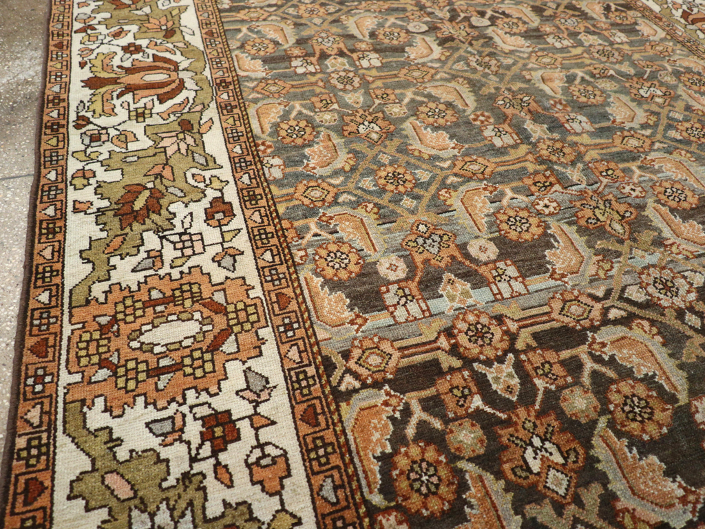 Vintage Persian Malayer Gallery Carpet, No.25115 - Galerie Shabab