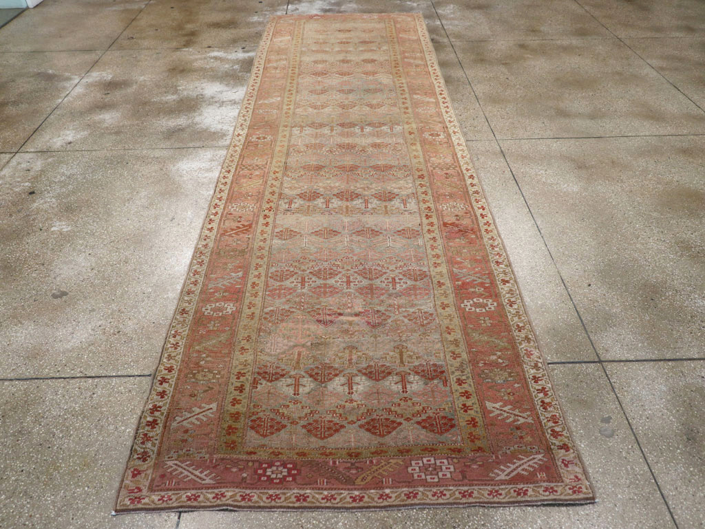 Antique Persian Malayer Wide Gallery Runner, No.25118 - Galerie Shabab