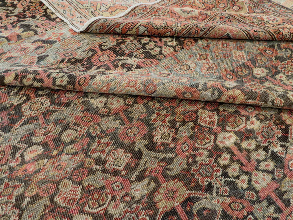 Antique Persian Fereghan Carpet, No.25123 - Galerie Shabab