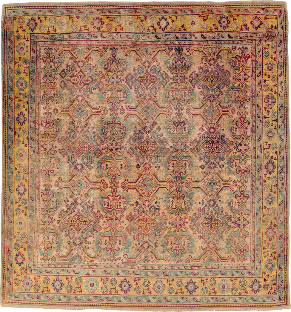 Antique Persian Oushak Carpet, No.25134 - Galerie Shabab