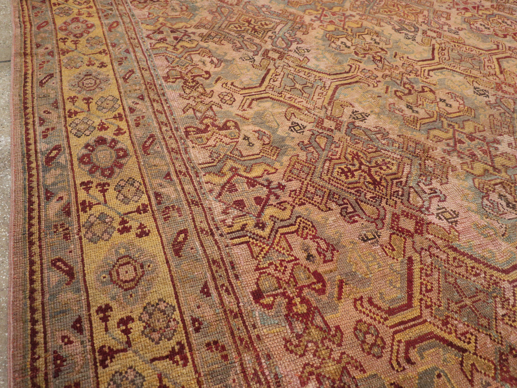 Antique Persian Oushak Carpet, No.25134 - Galerie Shabab
