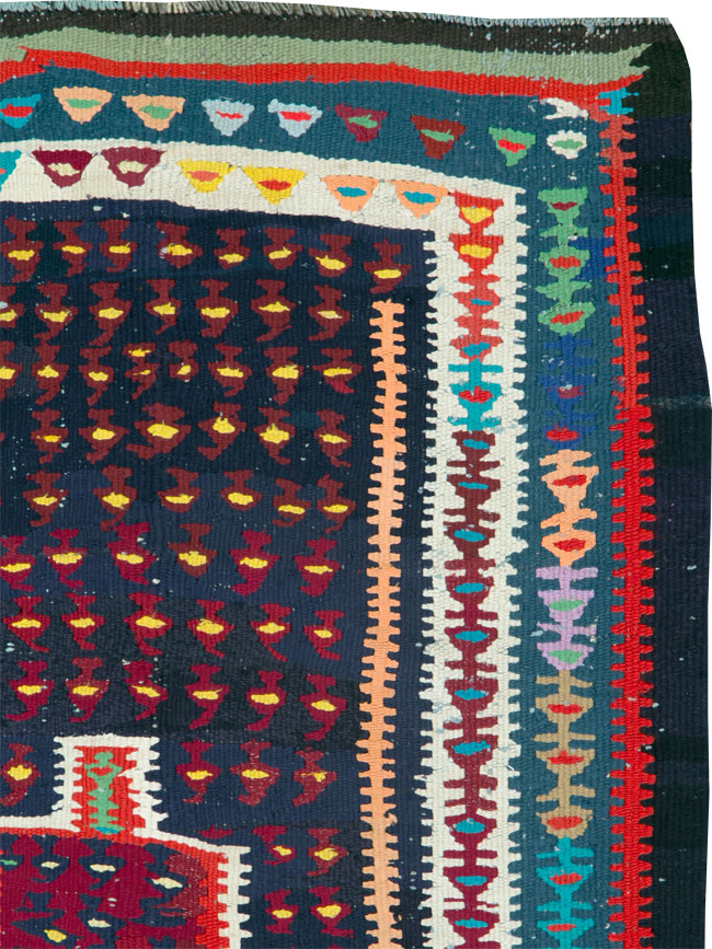 Vintage Persian Kilim, No.25157 - Galerie Shabab