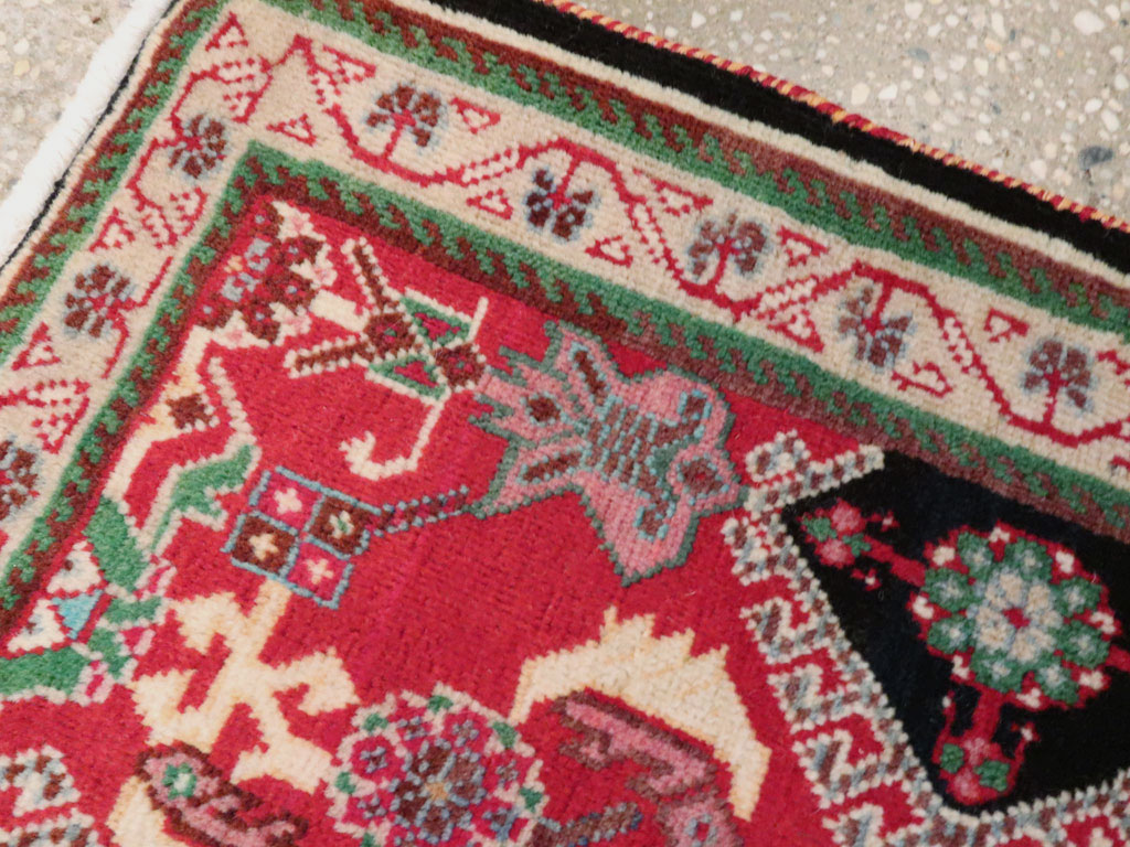 Vintage Persian Shiraz Square Rug (Pair: 2 of 2), No.25169 - Galerie Shabab